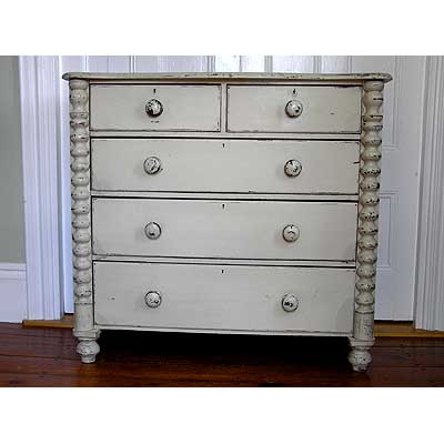 Portugese Chest